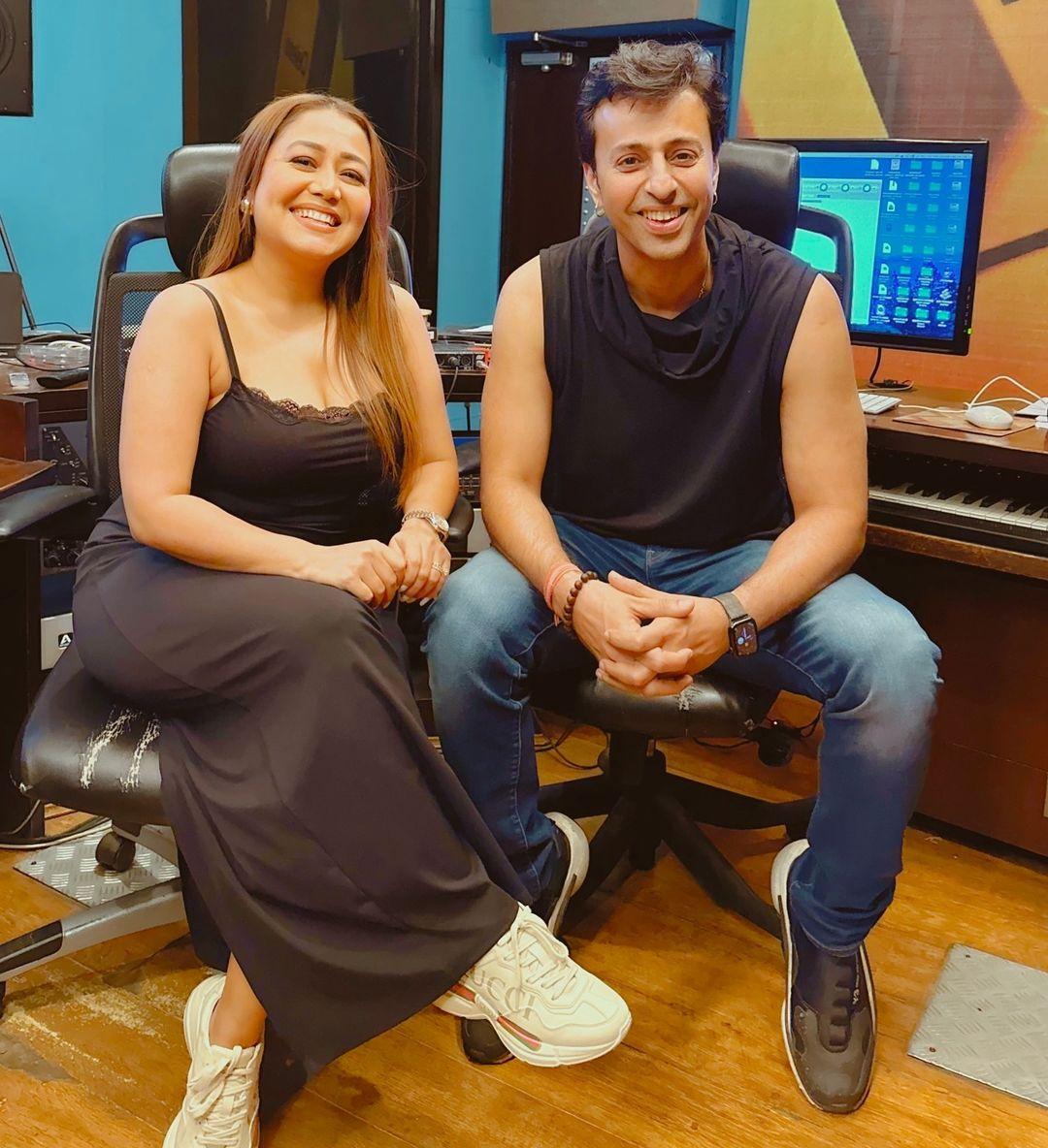 We just recorded a song for a film that’s a total banger 🚀🔥
@nehakakkar is an absolute fire cracker in the studio. So excited for all of you to check this out 😎
#nehakakkar #salimsulaiman #salimmerchant