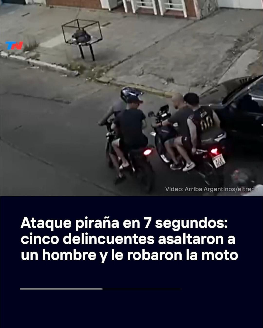 🔴Ocurrió en Ramos Mejía, partido de La Matanza. Un hombre y su acompañante fueron sorprendidos por cinco delincuentes en tres motos. Los ladrones están prófugos y el vehículo de la víctima tampoco apareció.