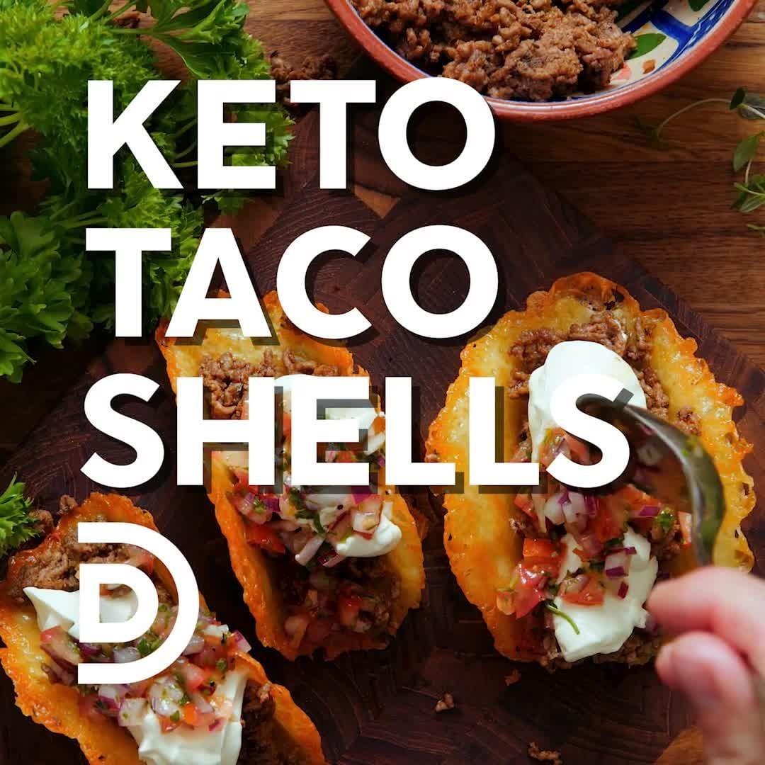 Crunchy keto cheese taco shells in 10 minutes! You'll wonder why you haven't been making these for years... Recipe: @meramatkarlek⁠
⁠
👉 Recipe and video link in bio: @diet_doctor (Also in our stories for the next 24 hours! 👆)⁠
