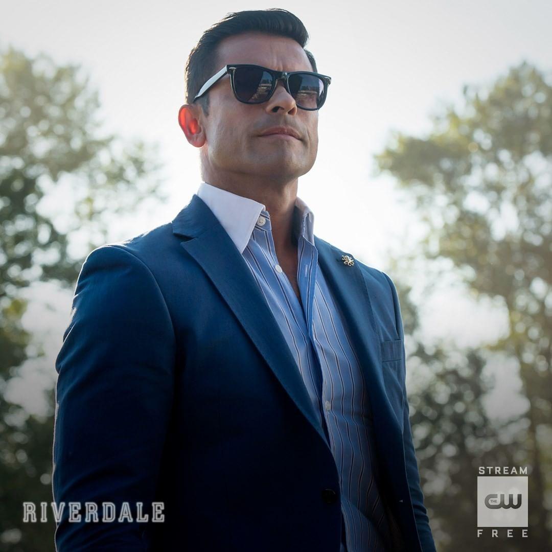 No one can wear a suit in #Riverdale better than you. We'll miss you, @instasuelos!