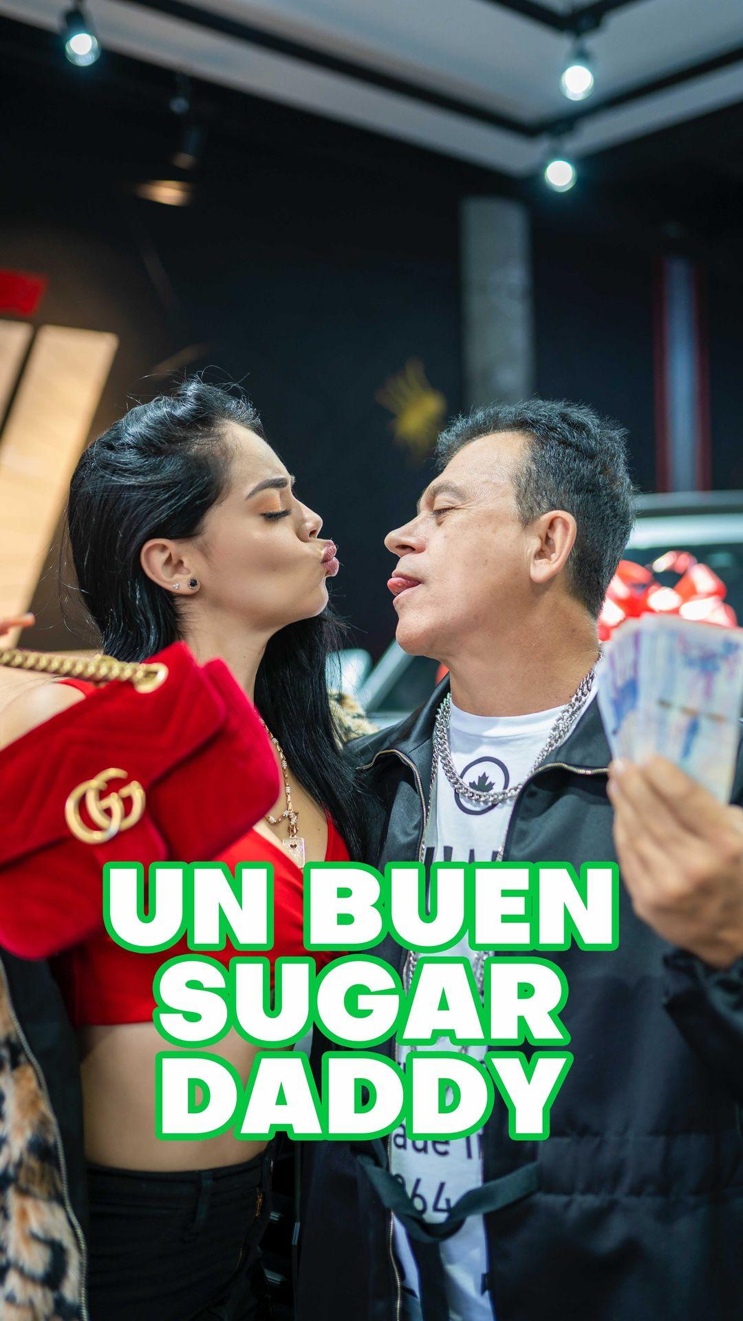 OIGAAA… Aquí dando consejitos a mis Amigas mor👴🏻🤑💸💶🛻🤣 @usadosmedellin_fz ETIQUETES A SUS 3️⃣ MEJORES AMIGAS📌🐩 #mibuensugardaddy 

Gracias: @usadosmedellin_fz por la locación y esos carros tan Espectaculares que tienen! 🏎😍🔥