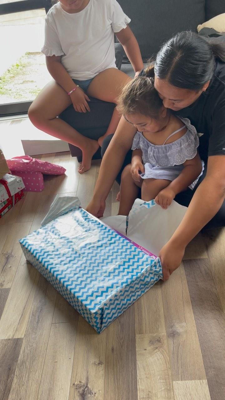 class="content__text"
 Special day for me and my girls having an early Xmas day opening there presents. Love you so much ❤️❤️ been a tough few years but you always make me happy and want to get up everyday. 
 