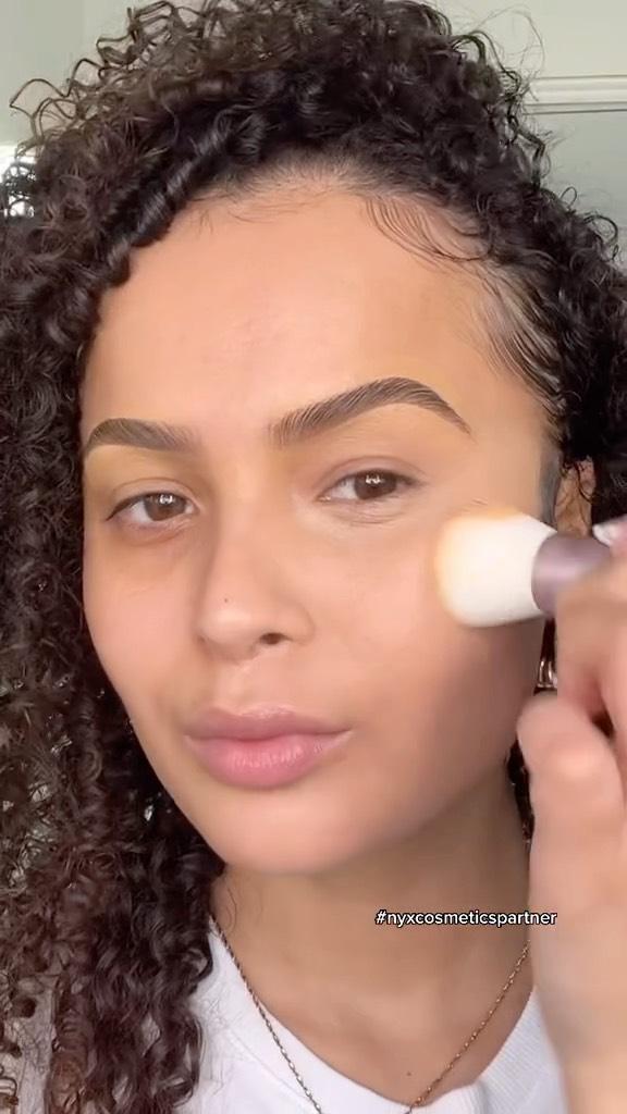 Run don't walk to @target and cop our new Bare With Me Concealer Serum! 🏃‍♀️ @leesondra_ serves a flawless base using the shade 'Beige' 💫 • #nyxcosmetics #nyxprofessionalmakeup #cruelyfreebeauty #veganformula