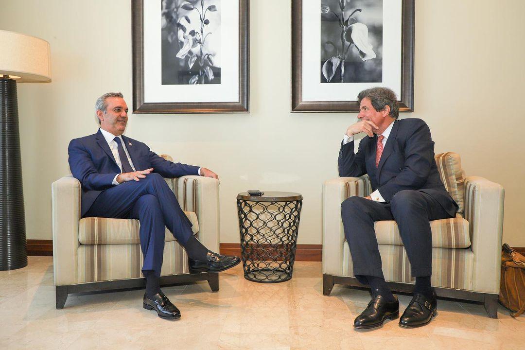 
 Reunión con el Señor José Fernández, Subsecretario de Estado para el Crecimiento Económico, Energía y Medio Ambiente de los Estados Unidos. 
 