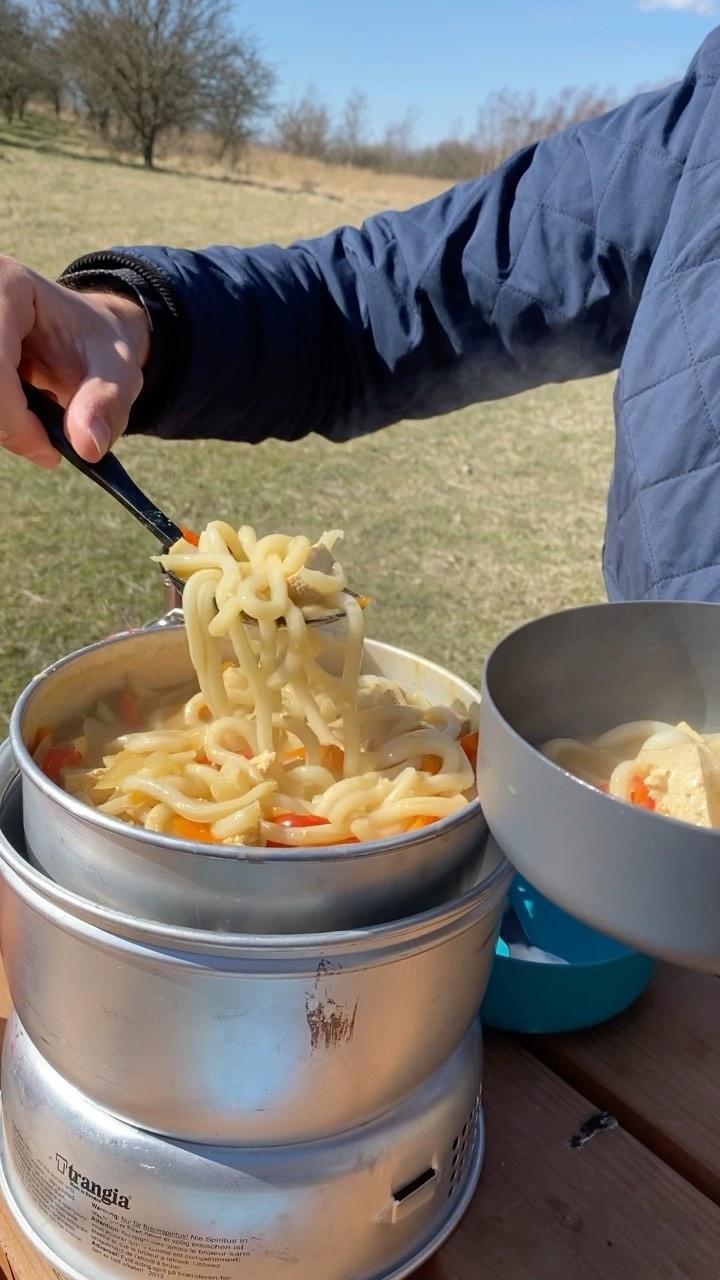 class="content__text"
 After a 35k hike 🥵 this udon miso soup was so incredibly delicious!! The flavours were exploding in my mouth 🥺💥 The recipe is in the video 🍜☺️ Hot take: trangia cooked food taste better 😌🤝

 #trangia #udonnoodles #misosoup #outdoorcooking #vegansk #veganfoodshare 
 
