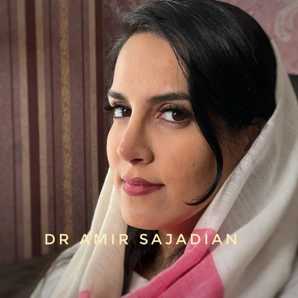 class="content__text"
 بيني با انحراف تيغه قبل عمل
لطفا ورق بزنيد .ويديو در اخرين اسلايد است

🔴 دكتر امير سجاديان
- جراح گوش، حلق وبینی
- جراحی زیبایی بینی
 
🔴 Dr. Amir Sajadian
- Iranian ENT surgeon
- Primary and revision rhinoplasty surgeon

🇮🇷 Iran &amp; Oman 🇴🇲

🌐 www.DrAmirSajadian.com

🔸️Instagram:
1: @DrAmirSajadian 
2: @DrAmirSajadian.En 

🔴 برای دریافت وقت مشاوره با شماره‌های زیر تماس بگیرید: 

☎️ مطب، روزهای مشاوره چهار‌شنبه و یک‌شنبه، ۳ تا ۸ بعد از ظهر:
۰۲۱۲۲۱۳۶۸۲۴
📲 موبایل و واتس‌اپ، ۹ صبح تا ۹ شب:
۰۹۳۹۵۹۷۸۴۱۸

📲 المراجعون العرب والأجانب WhatsApp:
+989029998228

🚩 تهران، سعادت آباد، انتهای خیابان بخشایش، ساختمان افتخار، طبقه 2 

-------

 #جراح_زیبایی_بینی 
 #جراحی_زیبایی 
 #آرایشی 
 #آرامش 
 #nosejob
 #rhinoplasty 
 