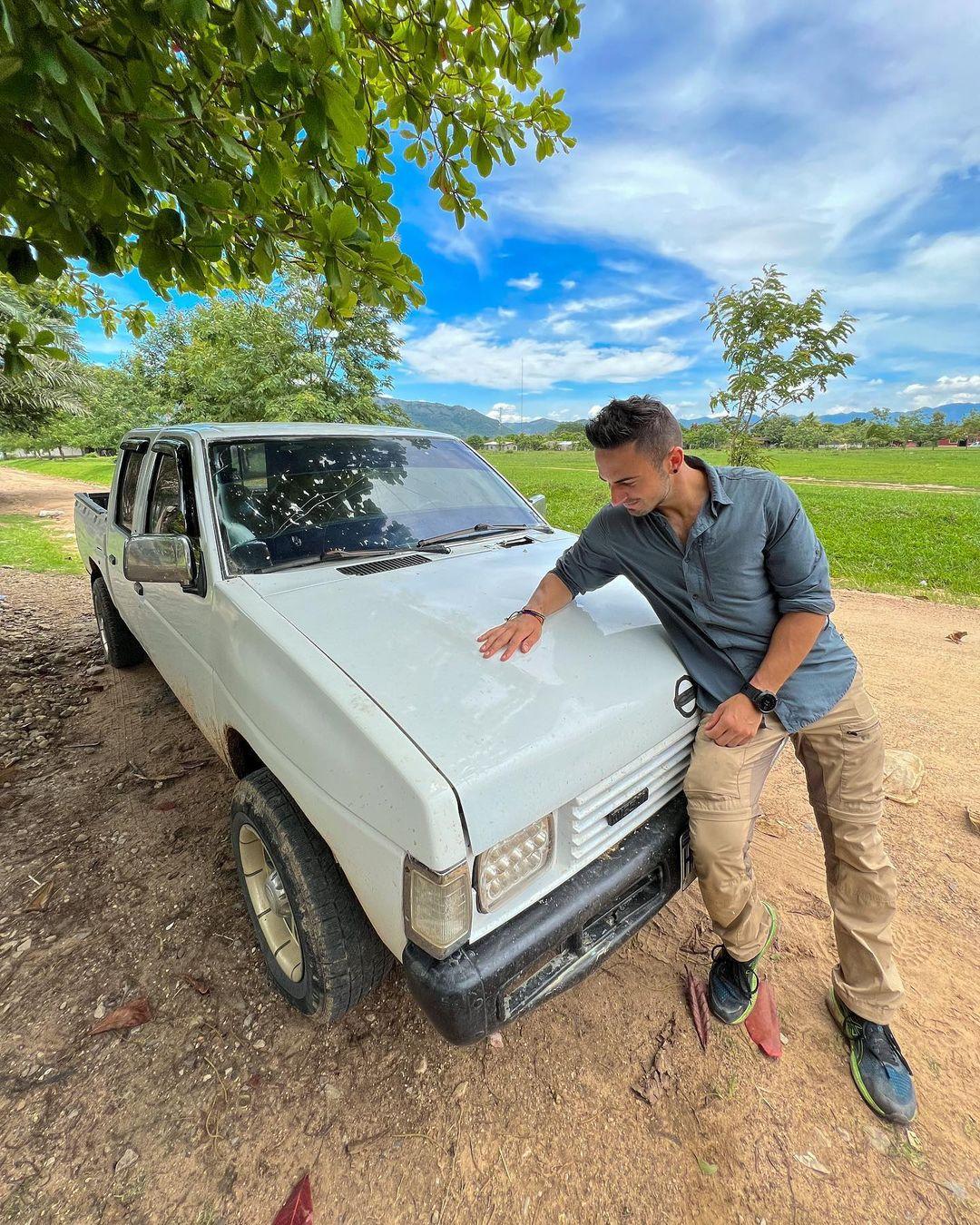 class="content__text"
 Love-hate relationship with this car 💔

Last episode of Expedition Unexpected: Latin America 🌎 coming tomorrow!

 #Yoro #Honduras #LluviaDePeces 
 
