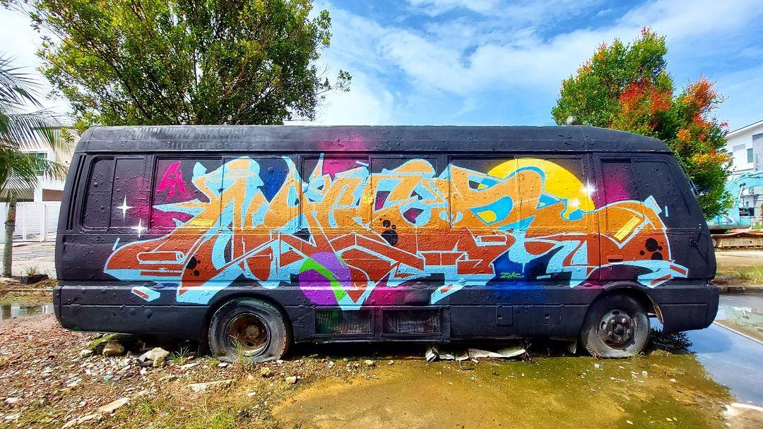 class="content__text"
 We want the funk! 🚀 

 #stylewriting #freestyle #graffiti #brunei #nycer #kws #zincnitecrew #guerrillaartchitects @diton.king_brunei@diton.king