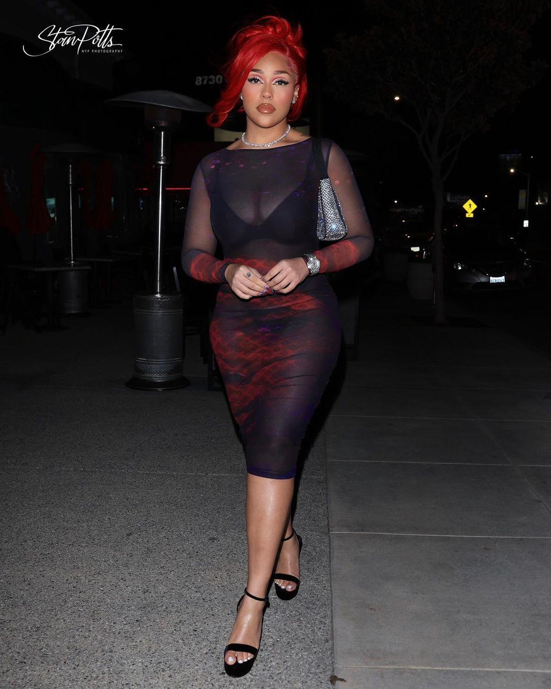 class="content__text"
 🔥WOODS by Jordyn🔥 Jordyn Woods puts on a sexy and cheeky display in a sheer gown, which highlights her curvy figure, as she steps out to dinner at Catch LA in West Hollywood, Ca. ~| @jordynwoods@woodsbyjordyn |~ 📸 &amp; © by @shotbynyp (unauthorized use of photos prohibited) ~| #jordynwoods 
 