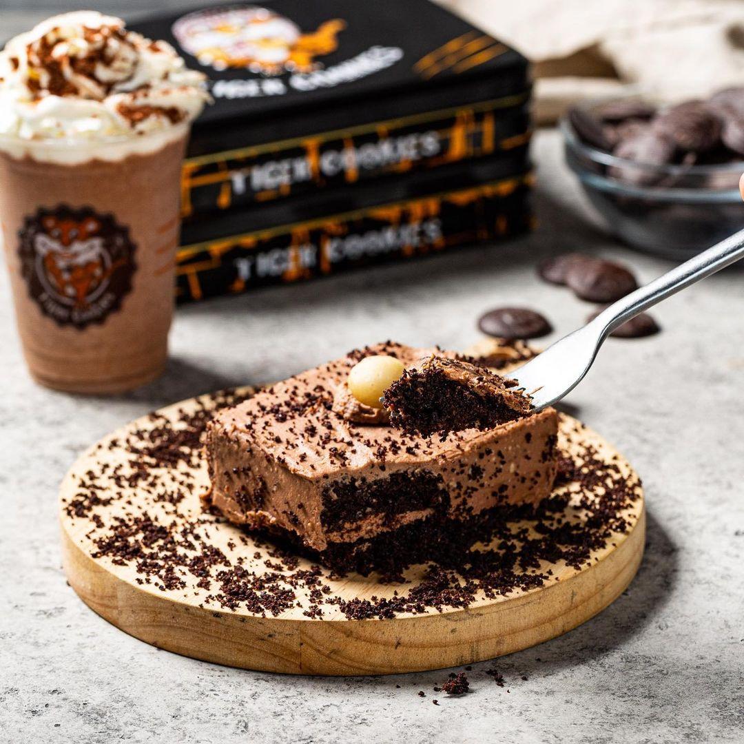 class="content__text"
 Chocolate Keto Cake 😍😍
Very delicious and tasty.

Home of cookies 🍪, freshly baked with original and unique flavors and fillings,
Always fresh for more happiness 👌

 #tigercookies #cookies #cookiesqatar #cake #cakes #pastry #bakery #donuts #brownies #icecream #keto #ketocake #coffee #coldcoffee #icedspanishlatte #mojito #milkshake #coldcoffee #doha #qatar #ksa #saudi #uae #dubai #kuwait #bahrain #oman #london 
 