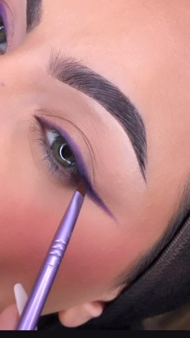 class="content__text"
 Purple eyeliner is my new fav💜

@blendbunnycosmetics Blend palette 
Lashes are from @aliexpress@rimmellondonus Scandaleyes Waterproof Kohl Kajal Liner (Nude)

 #purpleeyeliner #purpleeyeshadow #purplemakeup #purpleeyelook #coloreyeliner #purplecolor #glammakeupvideos #reeltutorial #reelmakeup #reelmakeuptutorial #glamtime #glamlooks 
 