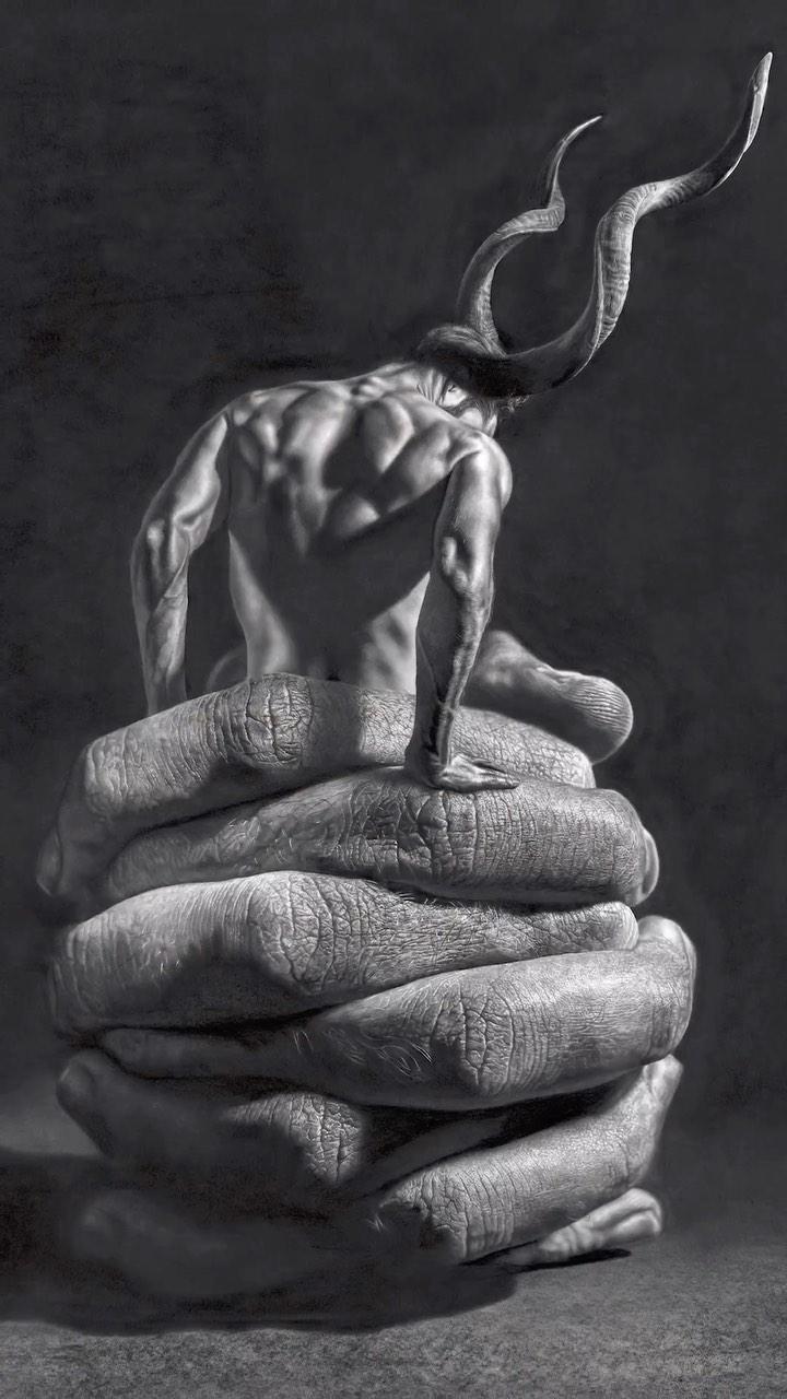 class="content__text"
 ‘In Its Grip’ - Pencil on Paper (2016)

 #pencil #pencildrawing #hyperrealism #hyperrealistic #graphite #artwork #hands #sketch #mentalhealth 
 