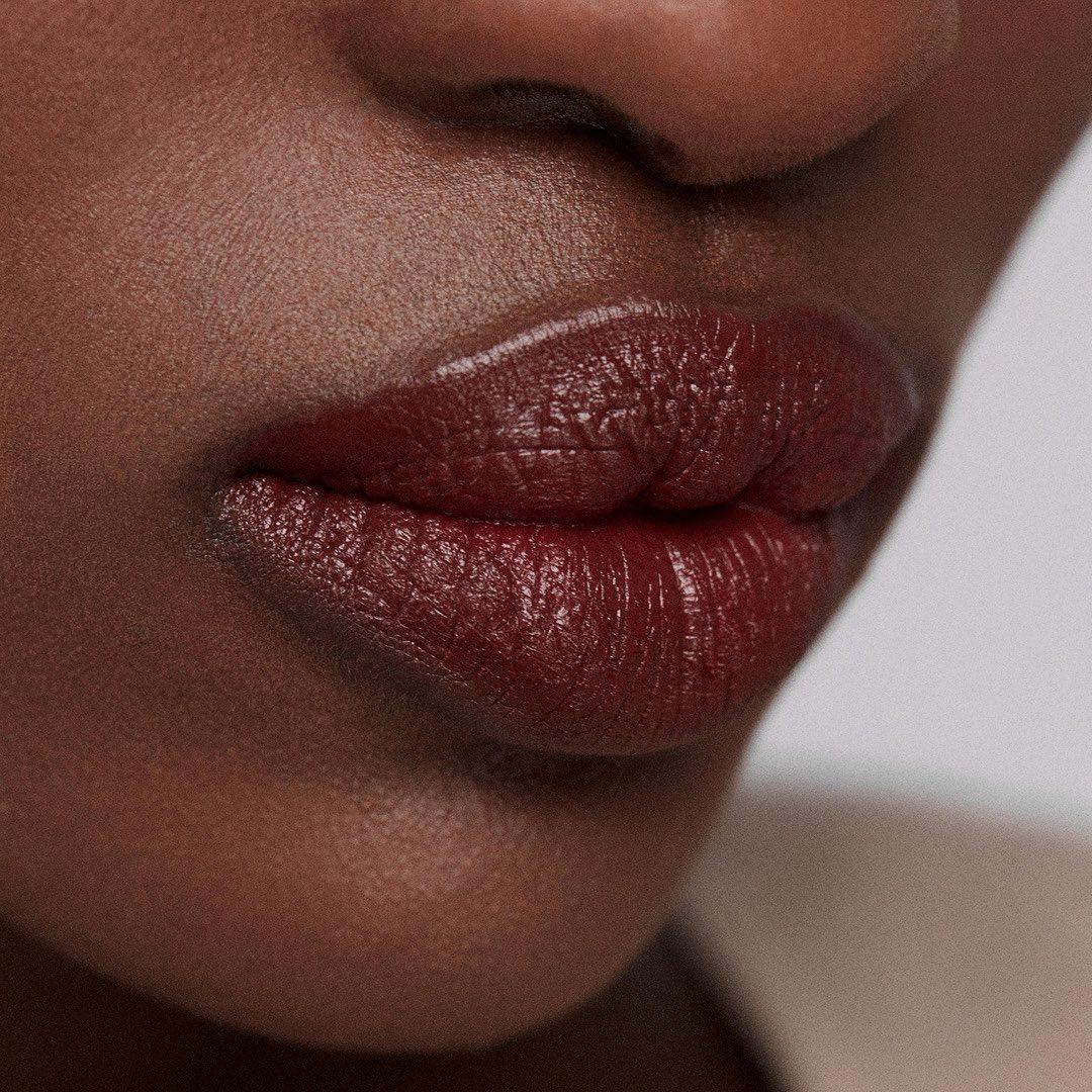 class="content__text"
 Elevate that lip look and perfect that pout! 👄 Head to our stories for simple steps to take your lips to the next level ✨ 
 