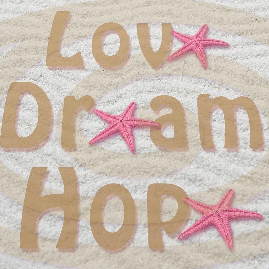 class="content__text"
 Wir wünschen euch ganz viel davon 💕🤎
LOVE
DREAM
HOPE
💕🤎
.
.
.
.
.
 #love #dream #hope #peace #peacejewellery #onefamily #oneworld #alltogether #fotoshooting #fotografie #bestwishes #goodvibesonly #goodvibes #bohojewelry #bohoschmuck #bohofashion #bohemianjewelery #bohemian #bohemianstyle #schautime 
 