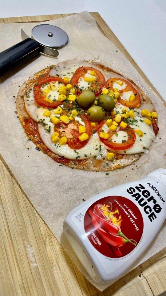 class="content__text"
 Happy Pizza day...a
li še boljše Happy fit pizza day!🍕

 #worldpizzaday #fitpizza #recipe #healthyrecipes #polleosport #sauce 
 