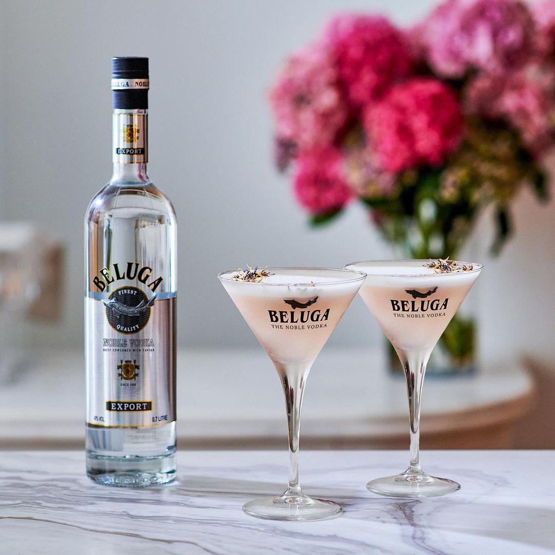 class="content__text"
 Happy St. Valentine’s Day! 🍸
Spend it with the one you love 💕

 #belugavodka #vodkabeluga #bestconsumedwithcaviar 
 