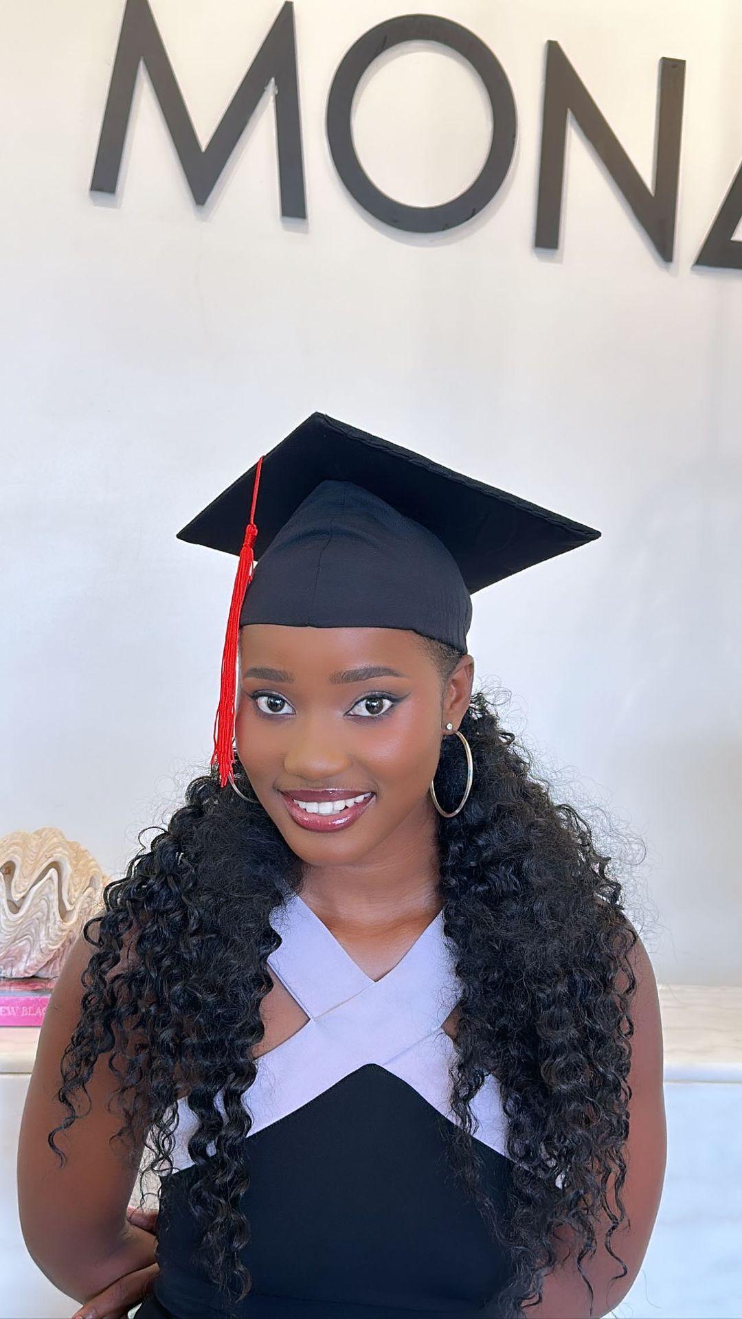 class="content__text"
 Here’s to all our Grad Beauties that came through this week!😍🎓

Wishing you all the best things that 
Life has to offer 💕💫🤗
.
.
Glam by #MonaArtists @sharonshan.m@laurzz.b@bren_duhna13 
📍: The Bistro, Kisementi branch

 #graduation #makeupartist #makeuplooks 
 