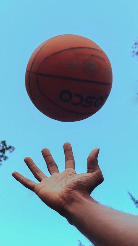class="content__text"
 Experimental outings with @oppoindia enables me to find interesting frames.
 #ShotOnOPPO 
.
.
 #lookup #experimental #shotonphone #perspective #pov #reelsinstagram 
 