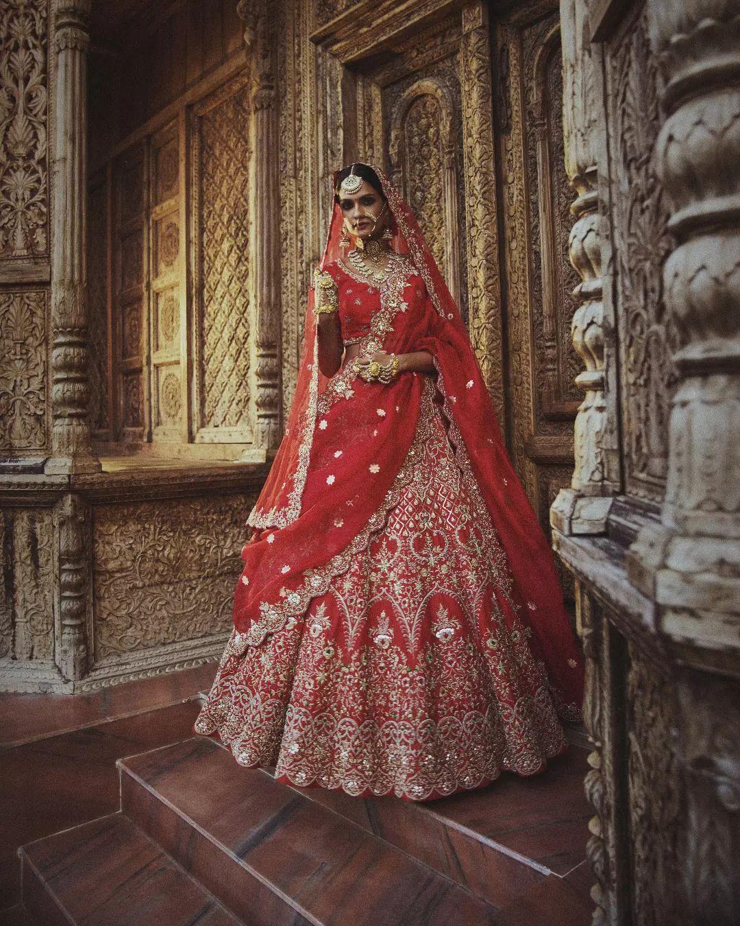 class="content__text"
                        The Heritage Bridal Collection- "Vrindavan".

Fashion Stylist: @gautamkalraindia 
Photographer: @hormisantonytharakan 
Make-up: @ashima.kapoor 
Hair: @mayanknarang92 
Jewellery: @shriparamanijewels 
Production: @tript_dhawan@glitzproductions_ 
Location: @saraianantramhouse 
Model: @rudra_priya_ 

 #bridesinred #indianbride #bridalwear #heritagebridalwear #ashagautambridal #ashagautambride #ashagautambridalwear #ashagautamweddingwear #weddingwear 
 