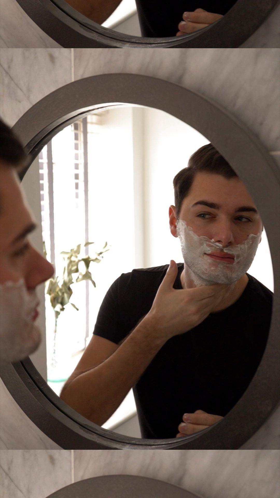 class="content__text"
 #ad Get ready with me for a night out in the city. The @GilletteUK Labs Exfoliating Razor has launched in a new Neon Night Edition. Sharpen up your look with that effortless shave. The built-in exfoliating bar clears the path before the blades for an effortless shave in one stroke. Where will you be heading? #EffortlessFlow #NeonNightOut 
 