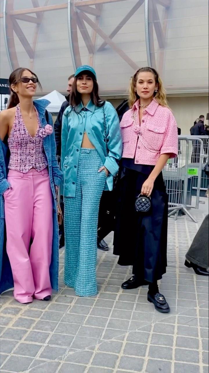class="content__text"
 Se her, hvordan gæsterne til det store #Chanel-show i Paris havde fundet deres favoritter fra modehuset frem i anledning af den franske modeuges mest eftertragtede show.

Video: @lestreetedit