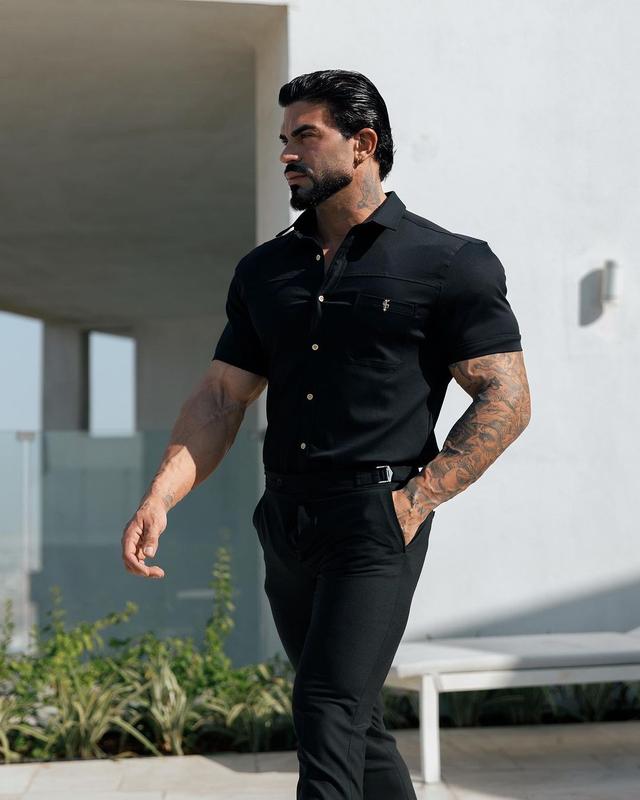 All Black by @fathersons_ 

#fathersons #class #style #men #allblack