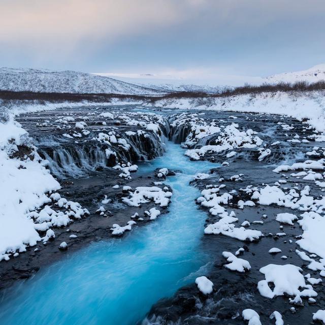 Iceland’s brilliantly blue waterfall 🩵

Brúarfoss, or ‘bridge falls’, is found in the west of Iceland. It gets its enchanting sky-blue colour from the Brúará River, which is melted ice from the Langjökull Glacier.

#EarthCapture by @kevinpages_
.
.
.
.
#Bruarfoss #Iceland #Waterfall #Explore