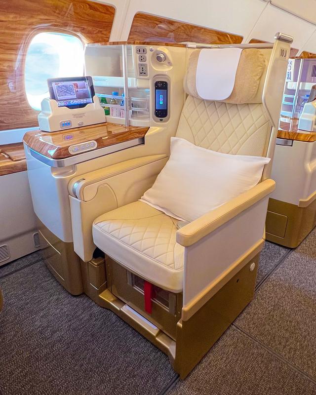 It's anything but Business as usual! 😉
 
Check out our Stories to discover our newest touch of style in Business Class.
 
#Emirates #FlyBetter