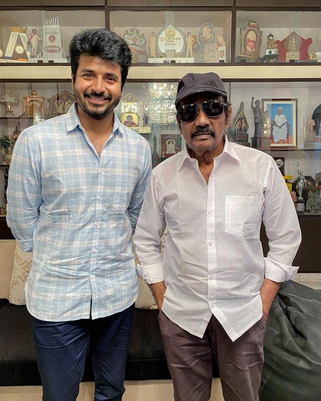 With the legend #GoundamaniSir 
A great moment with lots of fun and a day to be remembered 🙏❤️#AllTimeFavourite