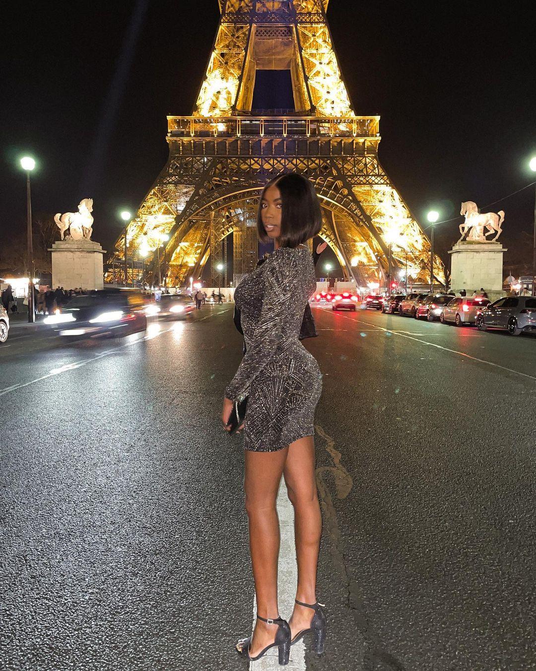 class="content__text"
 Not me landing in Los Angeles and still posting content from Paris 🙈 but it’s my favourite pic, show some love 🥺
.
.
.
.
 #eiffeltower #eiffeltoweratnight #paris #glitterdress #melanin #blackgirl #blackgirlmagic 
 