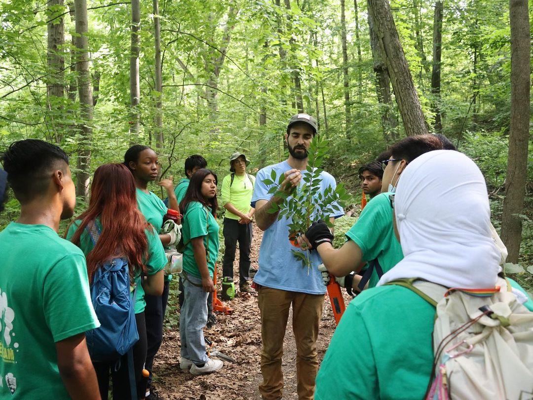 class="content__text"
 Young people hold the power to create real, positive change for the future of our shared Earth. 🌏🤗

Groundwork Hudson Valley’s (@groundwork_hv) Green Team hires local teenagers enrolled in the Yonkers Public School system where they gain leadership skills and firsthand experience in conservation — like cleaning the Saw Mill River, building community gardens, and removing invasive species. The Green Team also works alongside National Park Service rangers conserving and restoring public lands throughout the United States — like Yellowstone National Park and the Grand Canyon.

Re:wild supports Groundwork Hudson’s Green Team as a part of the Conservation Pathways For Youth program fund. 🟢🌳🌿🍃

📸 1: The Green Team at Van Cortlandt Park. The Green Team has been working closely with partners such the Van Cortlandt Park Alliance (@vcpalliance) to improve trails, habitat, and recreational facilities.

📸 2: In 2022, Green Team members removed hundreds of pounds of invasive plants to protect fragile wetlands along the Saw Mill River.

📸 3: Jordan Marji and Ian Cavalluzzi (@iancavalluzzi), standing in the Saw Mill River. 

📸 4 :Jazmine Olivarez, Shaila Ortega, and Ariana Rayman planting native trees in Yonkers, NY. Green Team members planted 750 native trees this year. 
 
