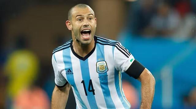 Well yes! Even for "The Wine Of The Champions" the transfer market never sleeps......

I am very happy and proud to be able to announce our latest purchase.

Me, and all @thewineofthechampionsworld family want to welcome the great @mascherano14 

We needed a player with his characteristics in our team.#😜

With @fcbarcelona he wrote history, with his Argentina he deserved to win the world cup.

Welcome Javier, many successes will also come with your next wines.

Soon all the news, stay tuned💪🏻
.
.
.
.
#mascherano #thewineofthechampions #fabiocordella #wine #argentina #barcelona #worldcup #championsleague #seriea #primitivonegroamarocabernetmerlot #salento #italia #sicilia #sicily #newyork #buenosaires #laplata #berebene #wineenthusiast #winestagram #winespectator #decanter